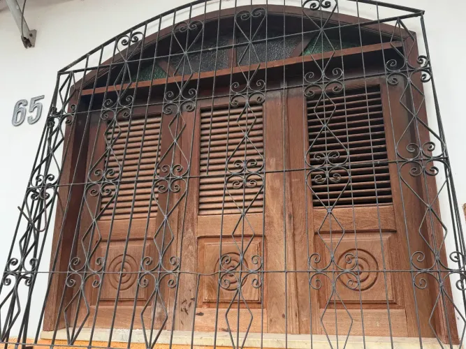 Janela em pau d?arco 3 folhas 