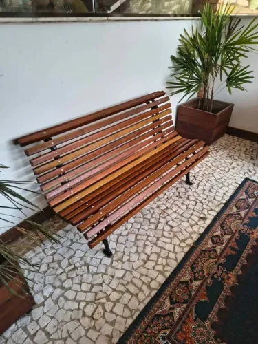 Vendo banco de madeira