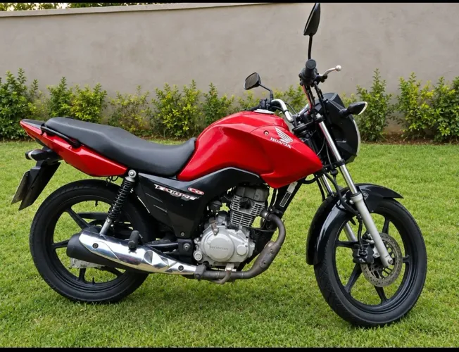 CG Fan 125 Impecável