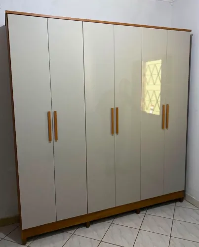 Guarda roupa nina 2.20x2.12m