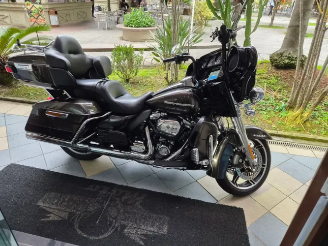 Harley Ultra Limitad 2020 linda