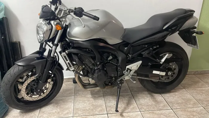 Yamaha FZ6 N fazer 600 - ano modelo 2009