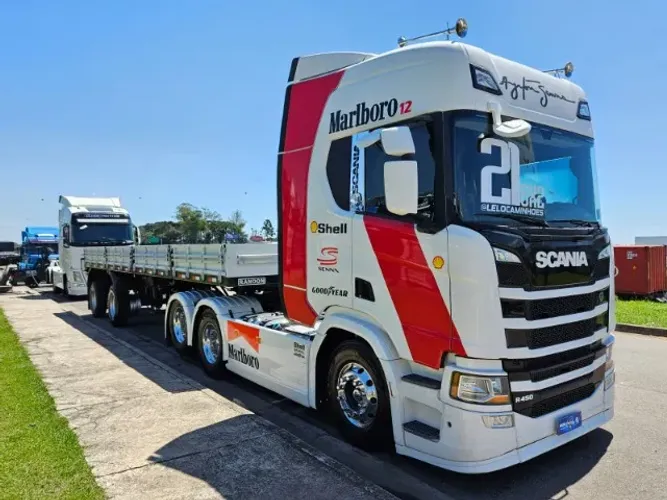 Scania R450 6x2 Ano 2021 Personalizado Marlboro + Carga Seca Randon Ano 08 10.5m s/pneus