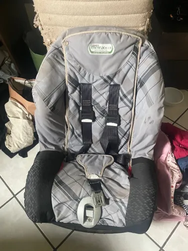 Cadeirinha de criança 