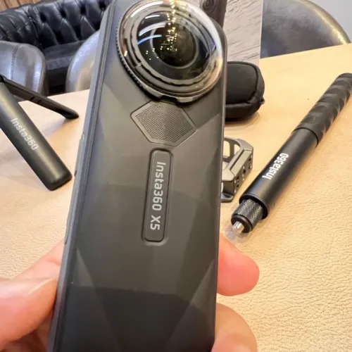 Vendo câmera insta 360 x5