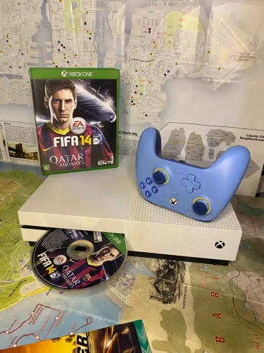 xbox one s, somente tirar em mãos curitiba!