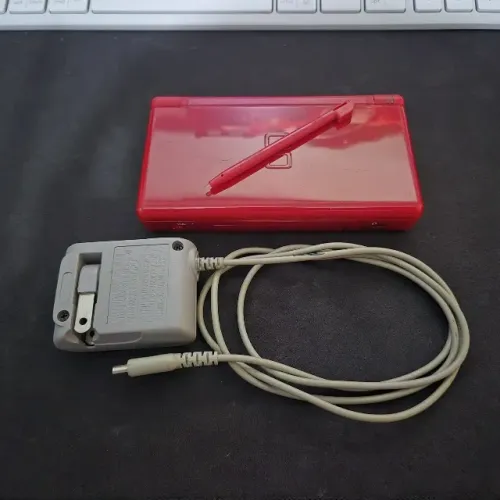 Nintendo DS Lite Vermelho Original + Carregador e Caneta