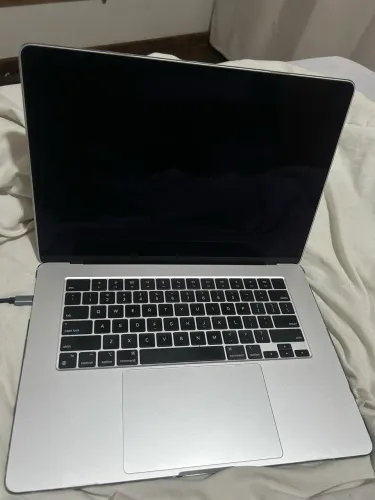 macbook air m3