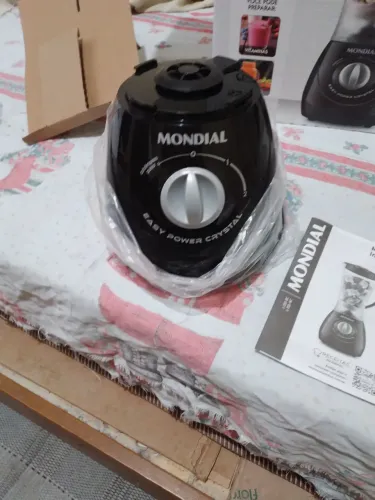 Liquidificador mondial .