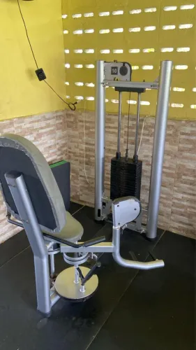 Vendo Adutora e abdutora profissional