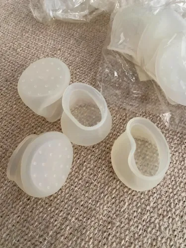 Kit 16 Protetores de Silicone para Pés de Cadeira e Mesa
