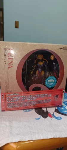 001 - Leina - Queens Blade - Revoltech