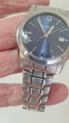 Relógio Bulova Quartz. Impecável