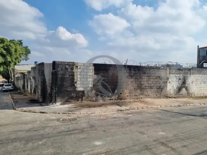 Oportunidade Imperdível: Lindo Terreno na Vila Curuçá com 40m de Frente e Documentação 100