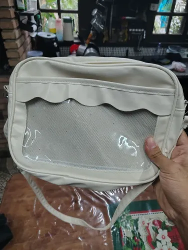 Bolsa branca com suporte para bottons