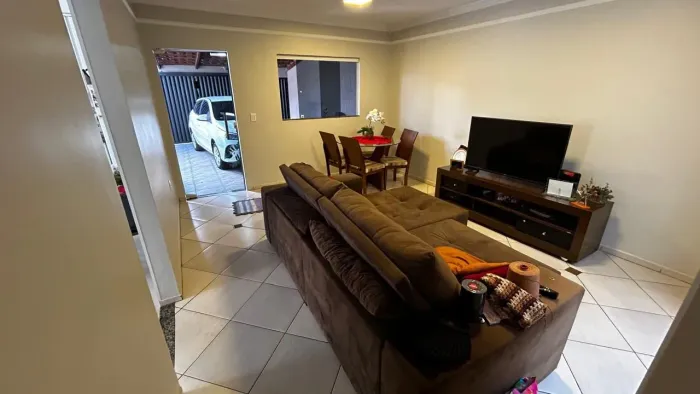 Casa à venda no bairro Gravatás em Uberlândia