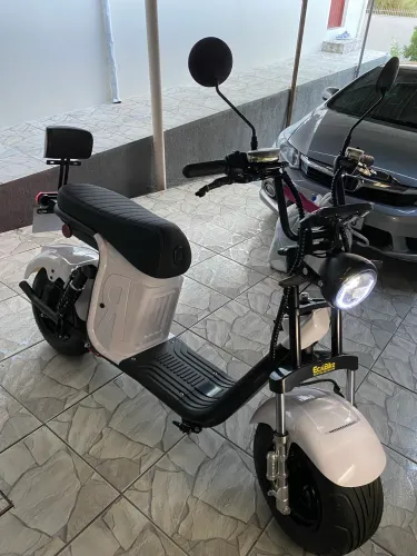 Vendo scooter nova