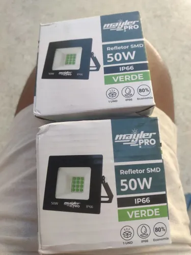 Vendo refletor de 50 w SMD novo 2 unidades