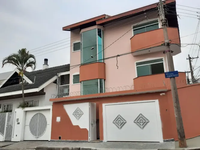 Imóvel para aluguel com 180 metros quadrados com 3 quartos em Vila Natal - Mogi das Cruzes