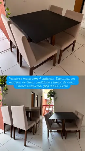 Mesa com 4 cadeiras, tampo de vidro madeira de ótima qualidade. 