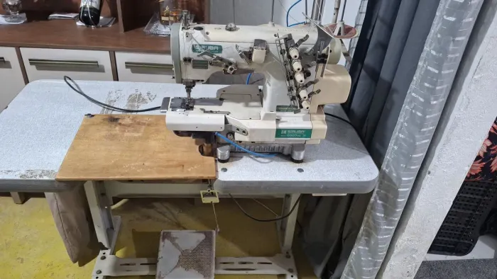 Vende se máquinas de costura industrial