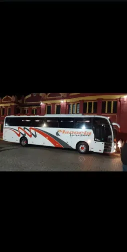 Vendo ônibus impecável