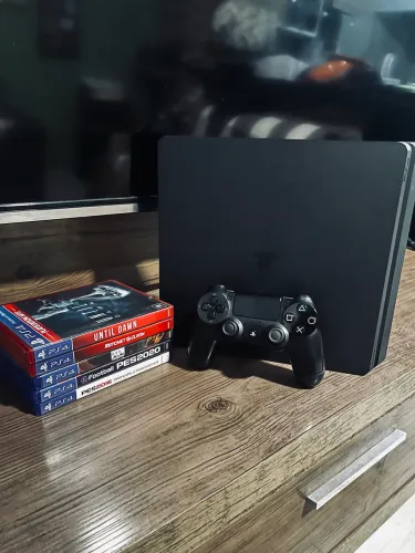 Ps4 1 tb. + 2 controles + jogos tudo em perfeito estado