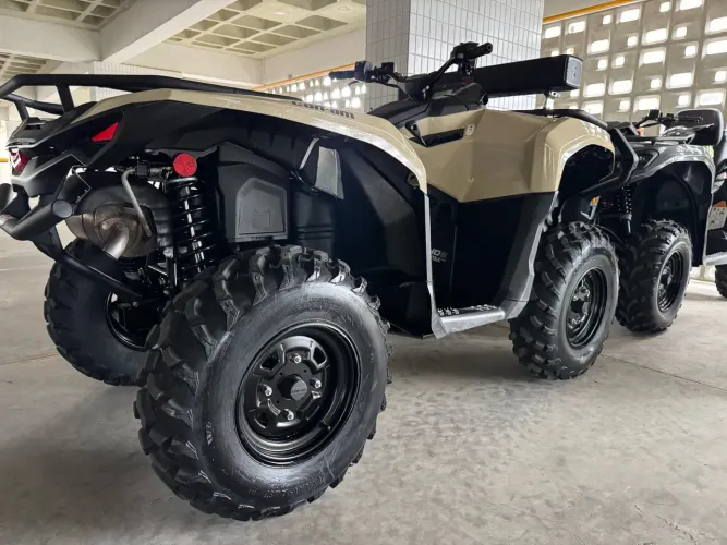 Quadriciclo Can-Am Outlander HD5 PRO 2026