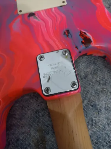Guitarra fender stratocaster