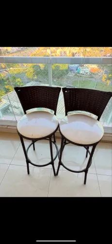 Par de Banquetas para Bistrô em Junco.