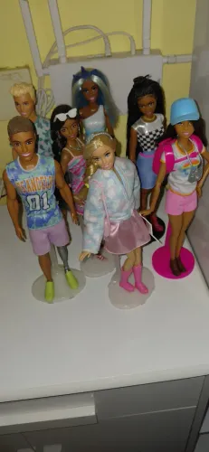 Lote barbies!!leiam o anúncio