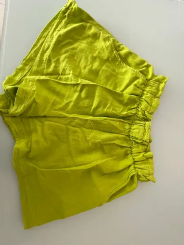 Short Neon 38 