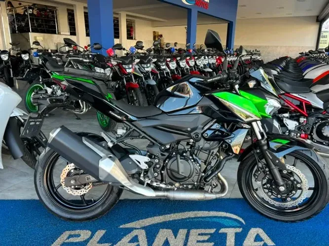 Kawasaki Z 400 - Modelo 2022, moto linda, venha ver pessoalmente na nossa loja!