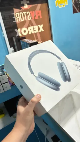 AirPods Max com Smart Case Em perfeitas condições