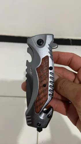 Canivete tático da Jeep!