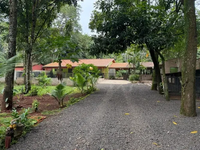 RANCHO AS MARGENS DO RIO PARDO COM ESCRITURA.