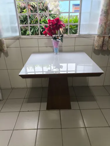 Mesa de vidro temperado jateado
