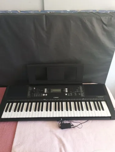 Teclado Yamaha E363