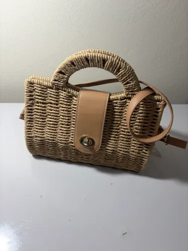 Bolsa nova! 24cm comprimento 19cm altura 