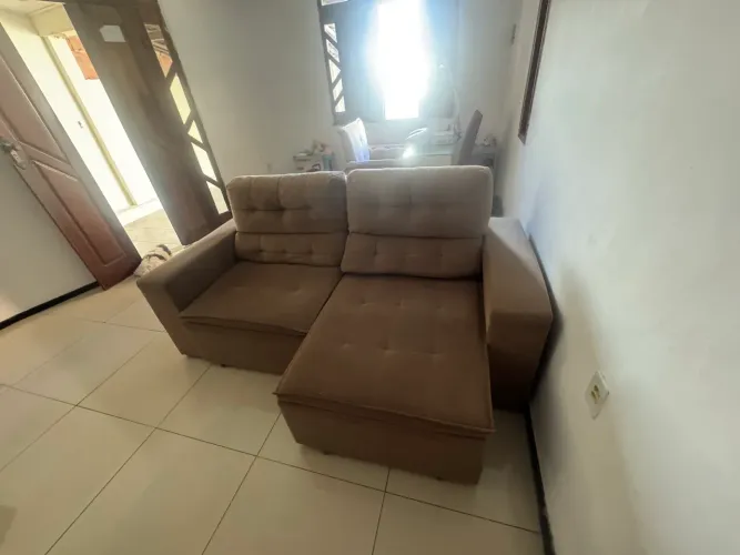 Vendo esse lindo sofá retrátil ! Um toque de elegância e conforto para o seu lar.