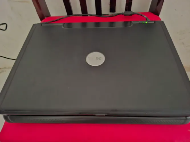 Notebook dell com defeito