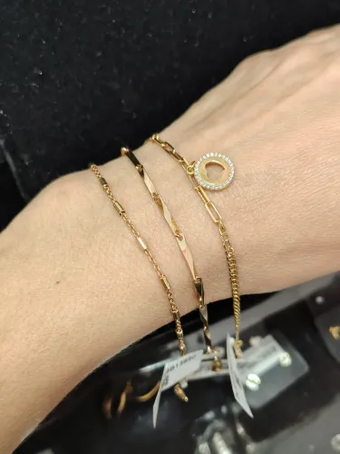 Semijoias com 3 banhos de ouro garantia de um ano 