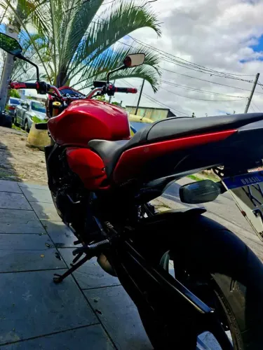 Vendo ou troco Hornet