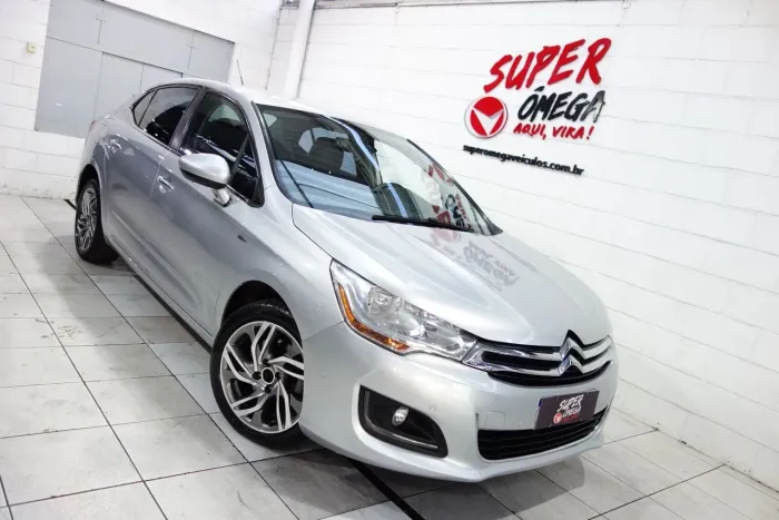 Citroen C4 Lounge Exclusive 1.6 Turbo 4P Aut. 2014