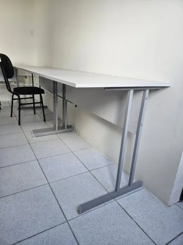Mesa Escritório Retangular Cinza