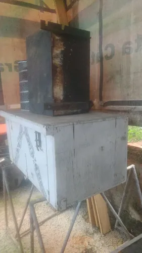 Vendo gavetão e caixa de ferramentas de ferro