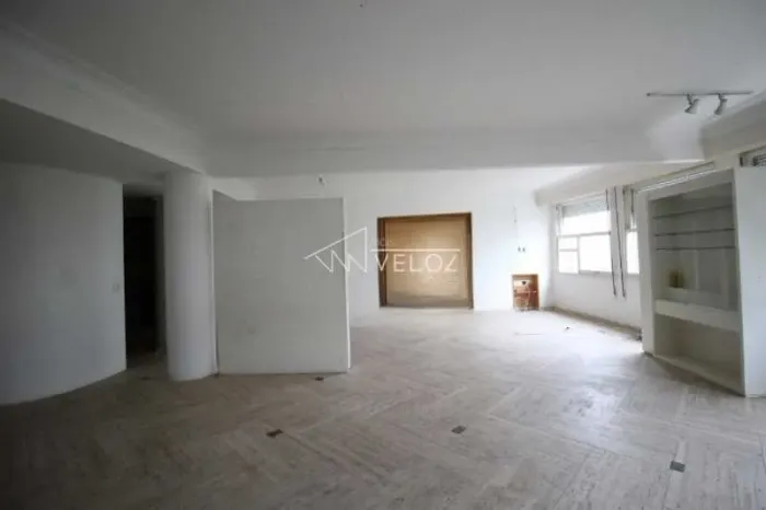 Apartamento : / Residencial / Leblon