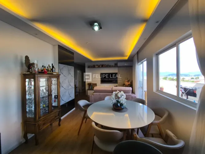 Apartamento Cobertura em Capoeiras - Florianópolis, SC