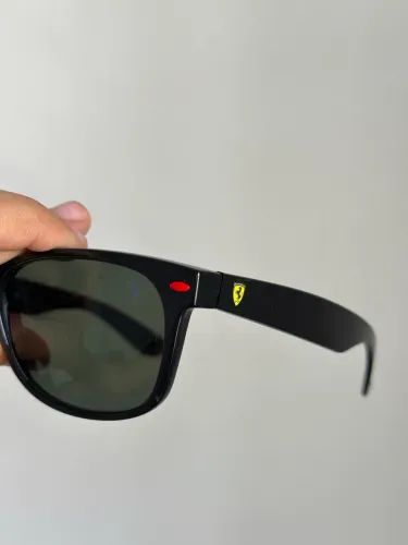 Óculos De Sol Ray-ban New Wayfarer Scuderia Ferrari Nylon