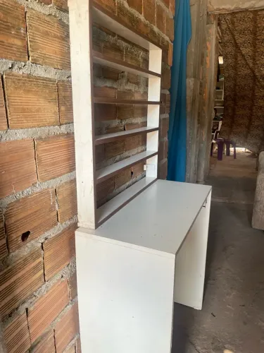 Mesa/escrivaninha de manicure